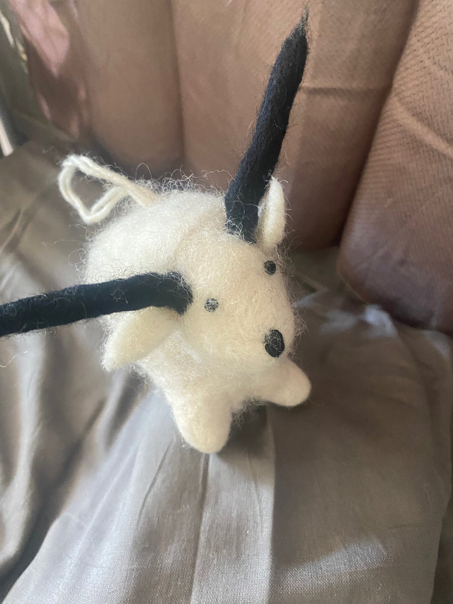 LWH- Wool hanging Toy Yack