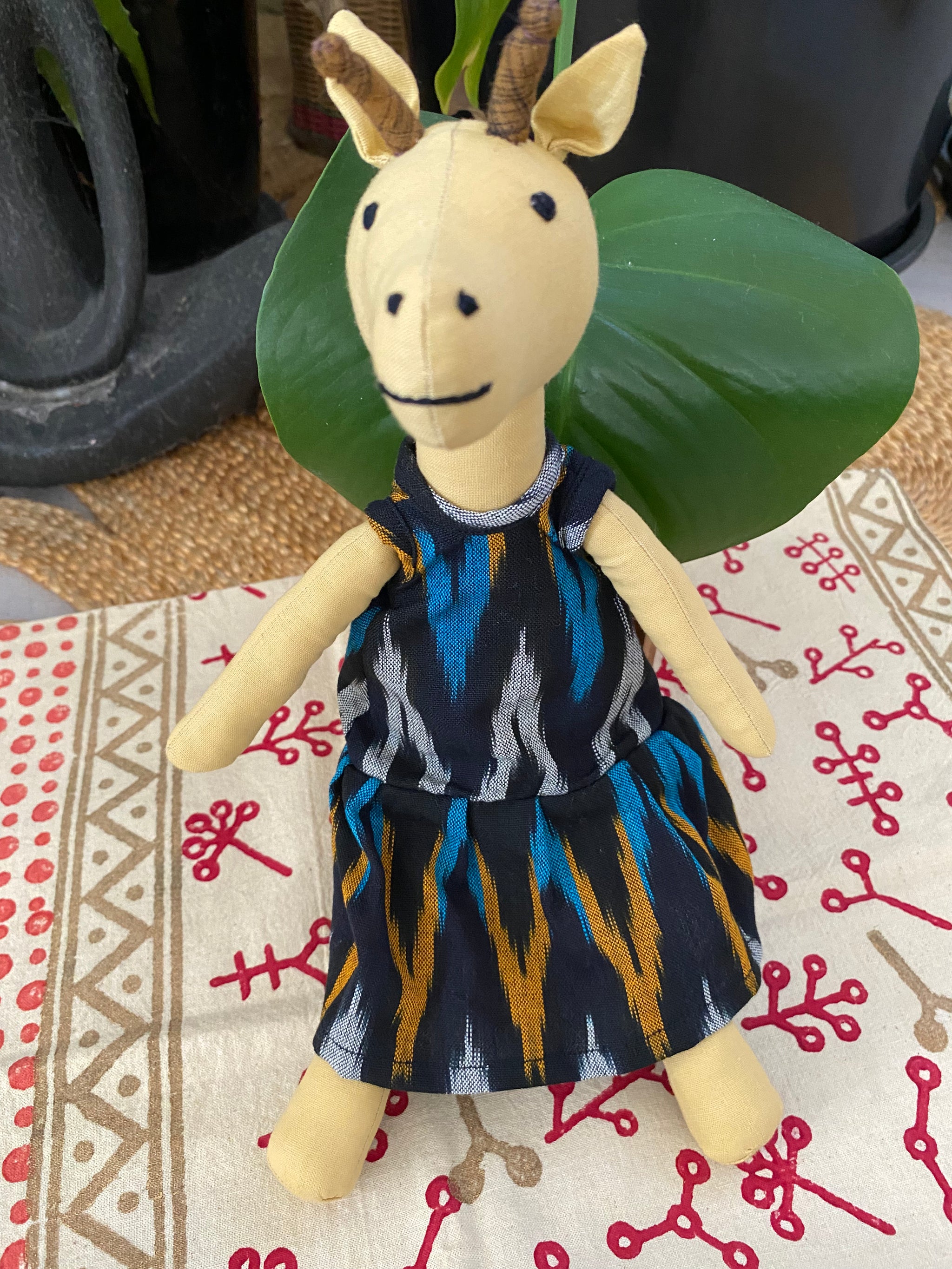 Gertie the Giraffe – Soft Toy in Dress – Fair Trade (Sasha India)