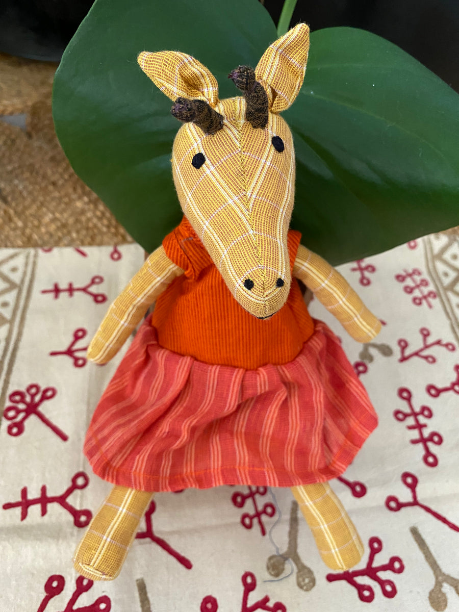 Jaffa the Giraffe – Medium Soft Toy – Fair Trade (Sasha India)