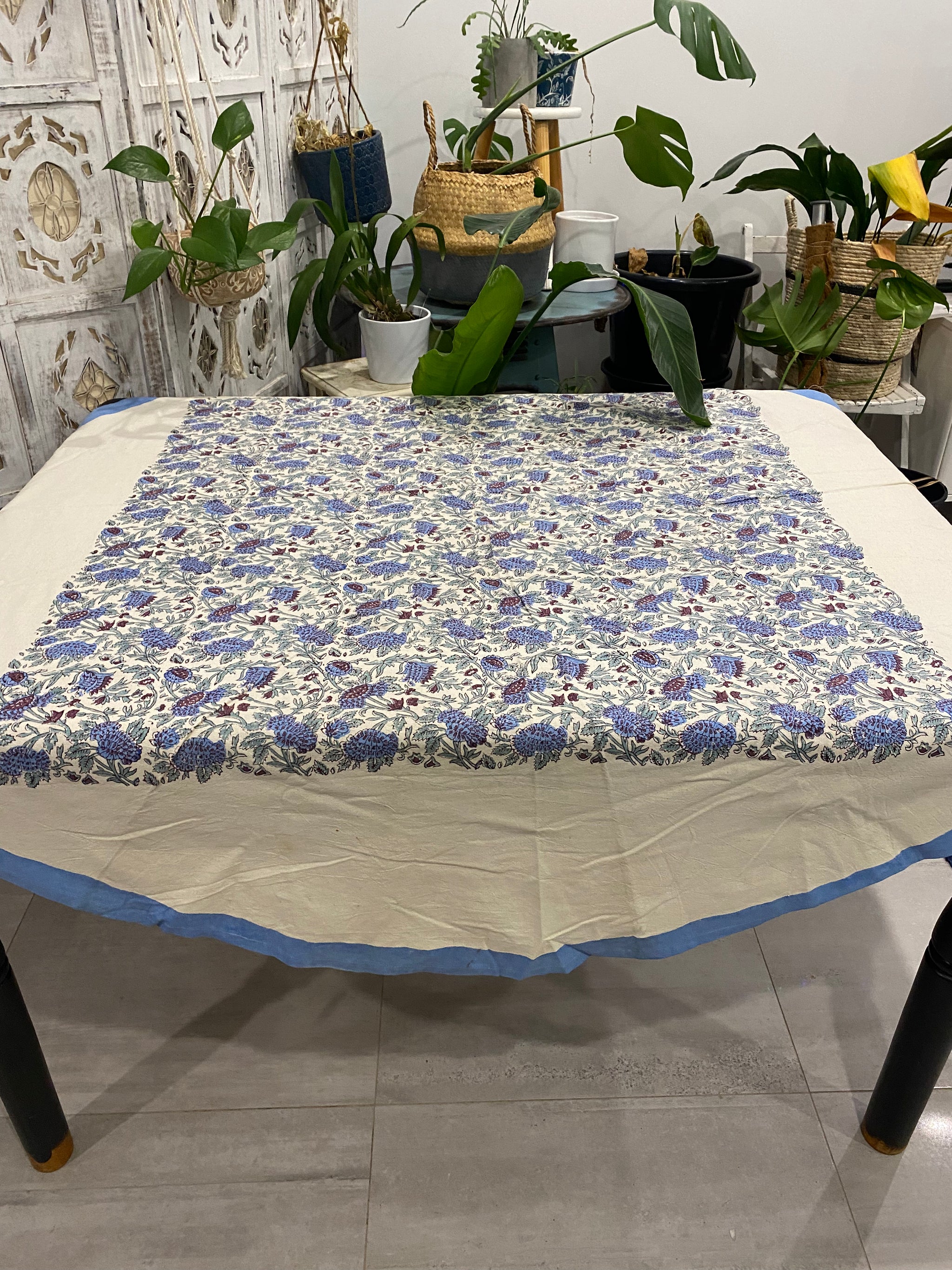 Sweet Blossom Round Tablecloth โ 160cm Handwoven Cotton โ Fair Trade (Sasha India)