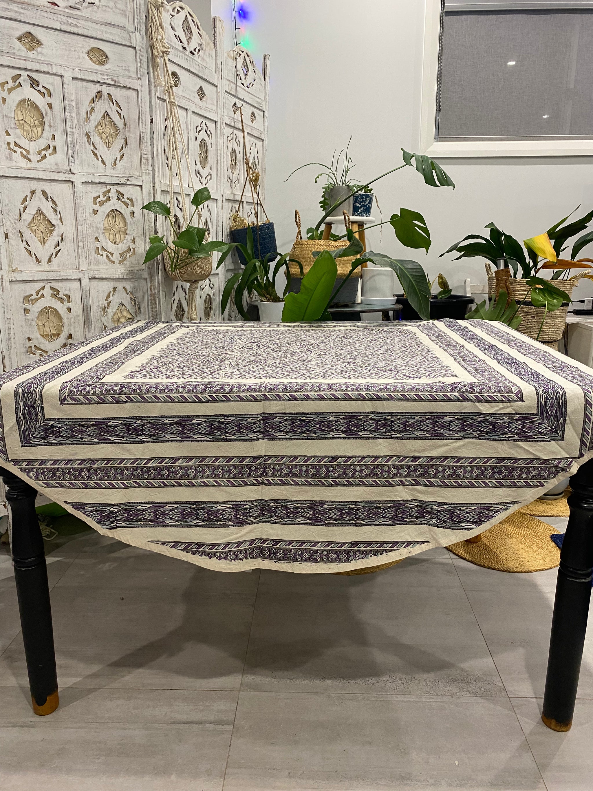 Geometric Calm Round Tablecloth โ 160cm Handwoven Cotton โ Fair Trade (Sasha India)