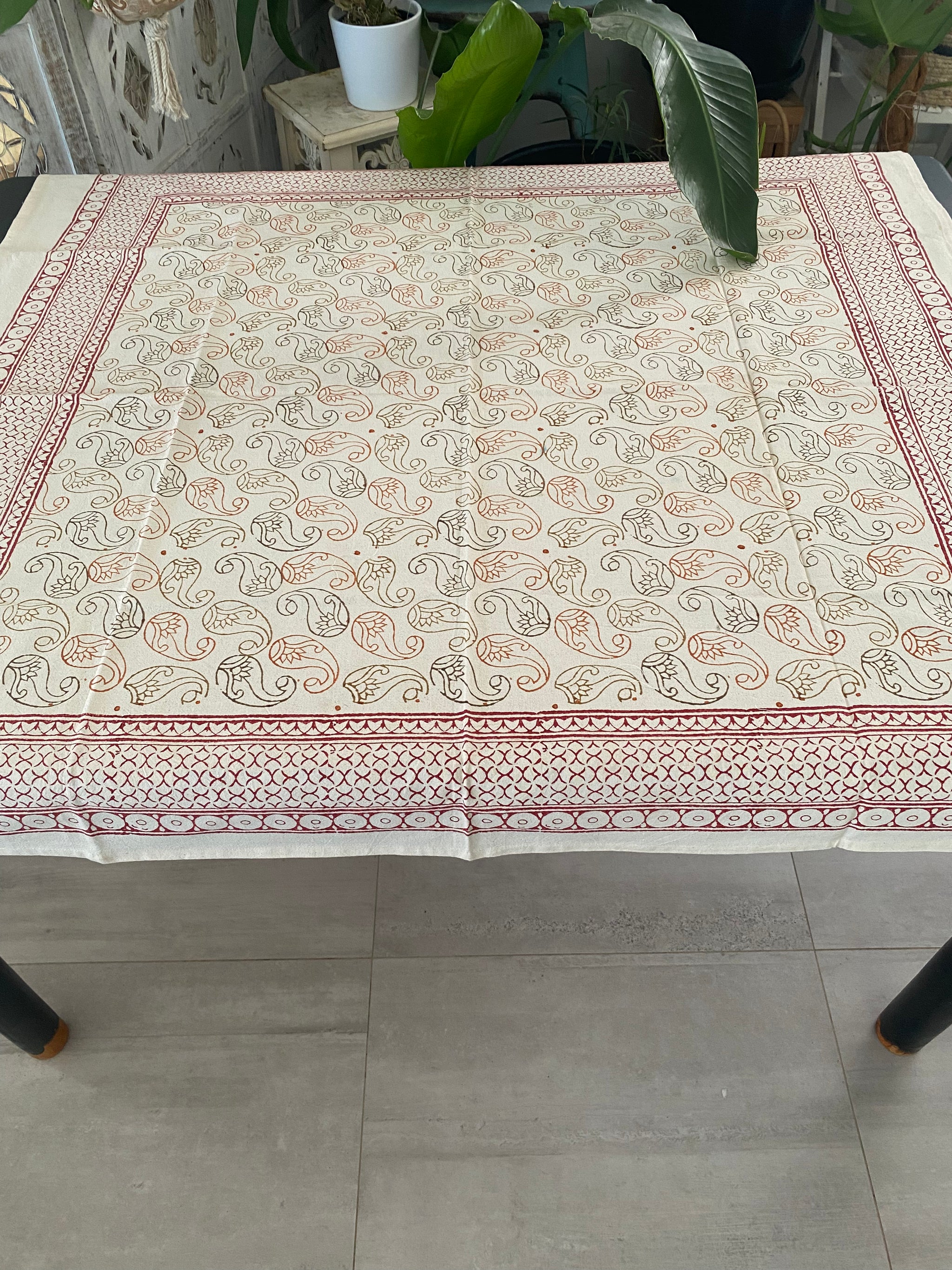 Autumn Earth Paisley Tablecloth – 100cm Handwoven Cotton – Fair Trade (Sasha India)