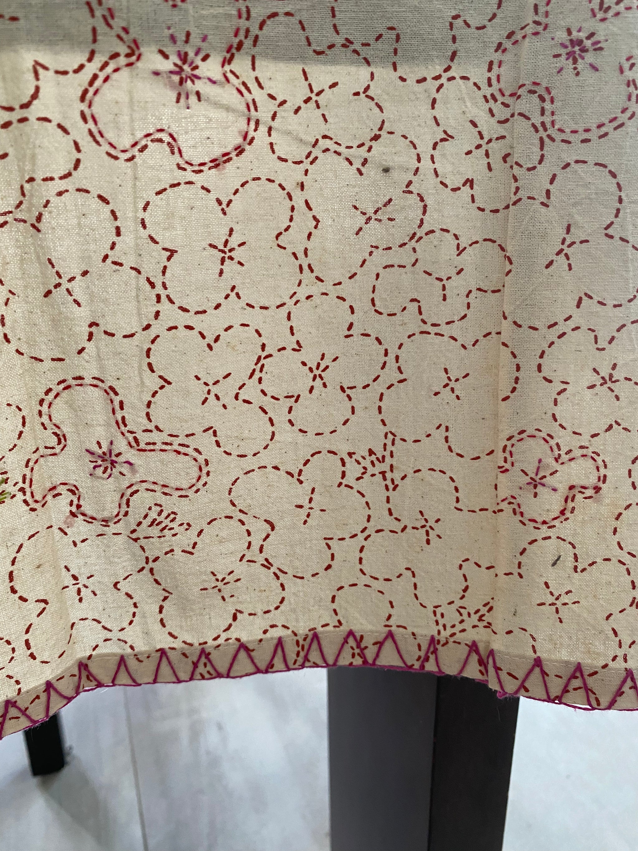 Red Floral Block Printed Tablecloth with Hand-Stitched Detail – 100% Cotton, 6–8 Seater – Fair Trade (Sasha India)