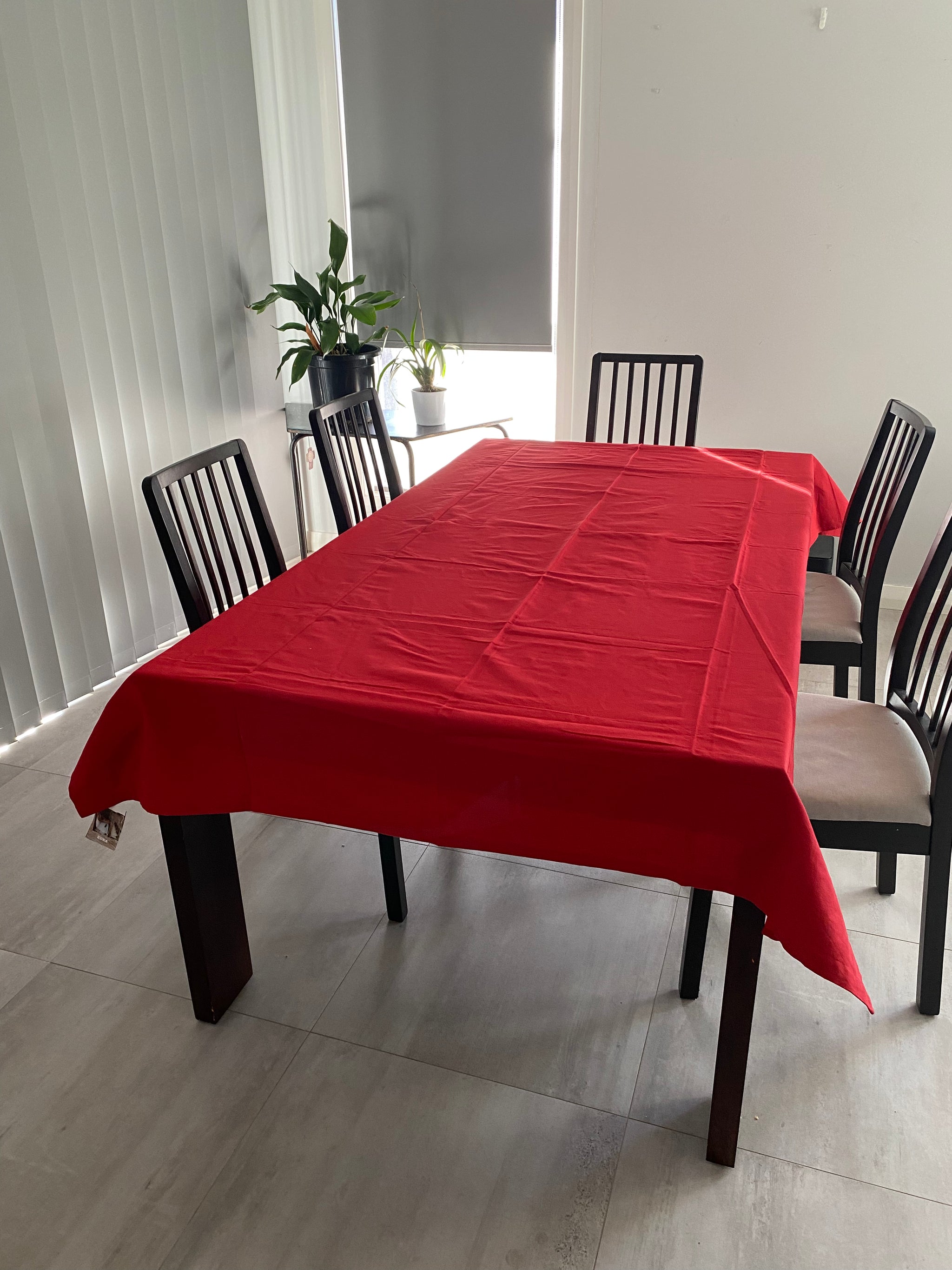Red Handwoven Tablecloth – 100% Cotton, 6–8 Seater – Fair Trade (Kuka, India)