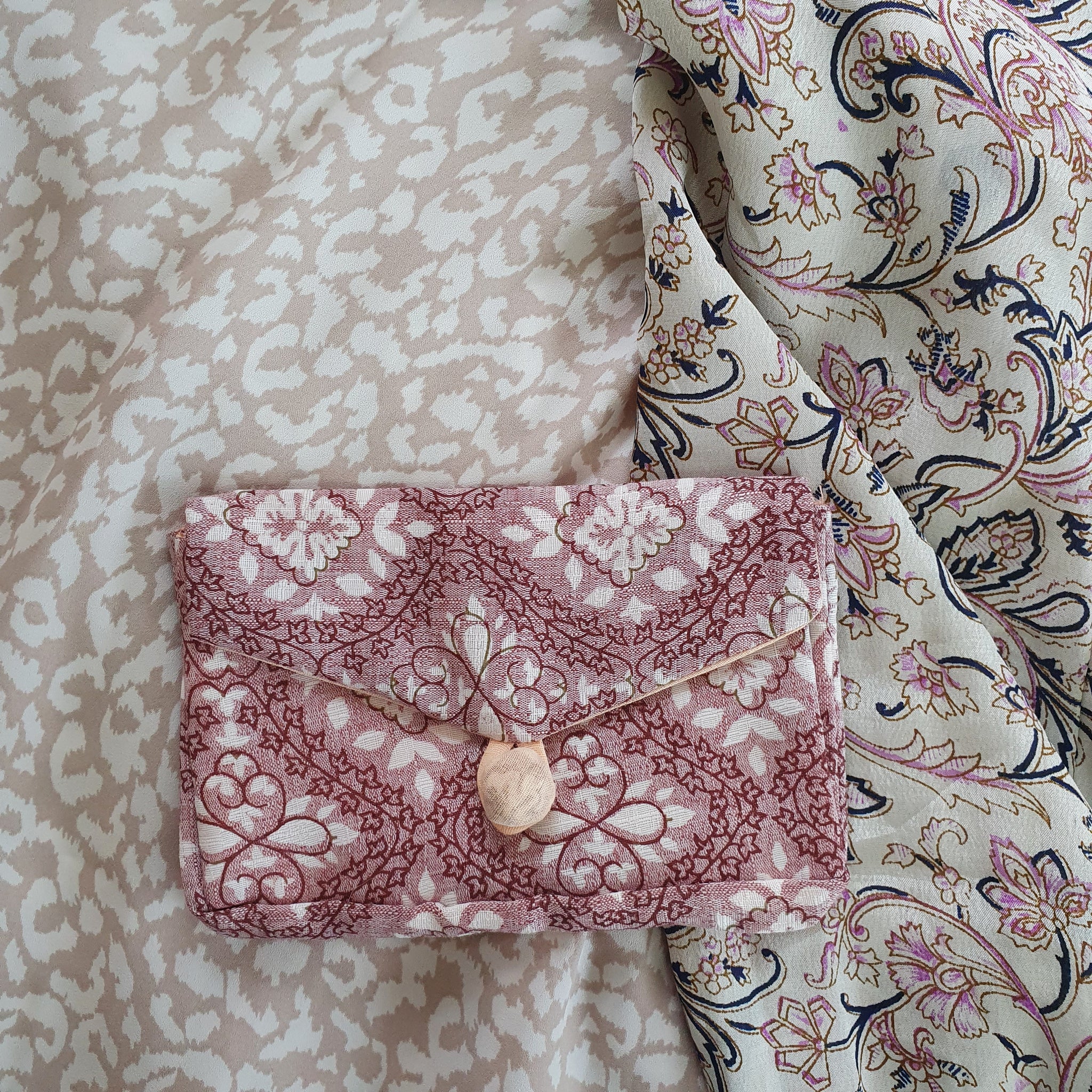 Fair Trade Fabric Covered Button Purse