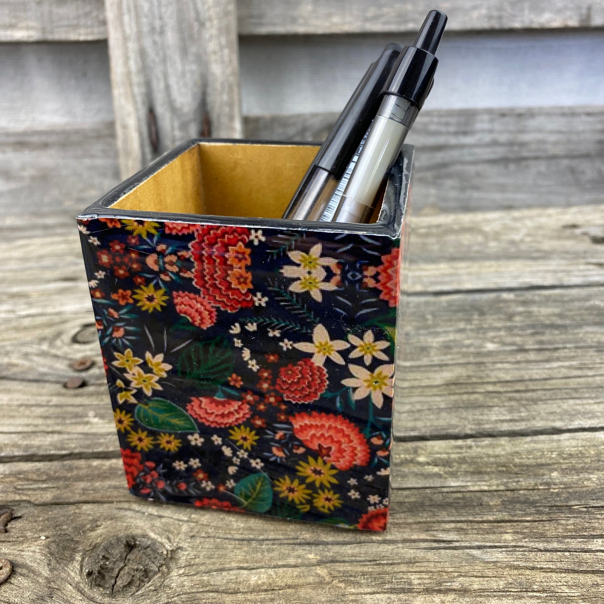 Fair Trade Ethical Pen Holder Flower Design