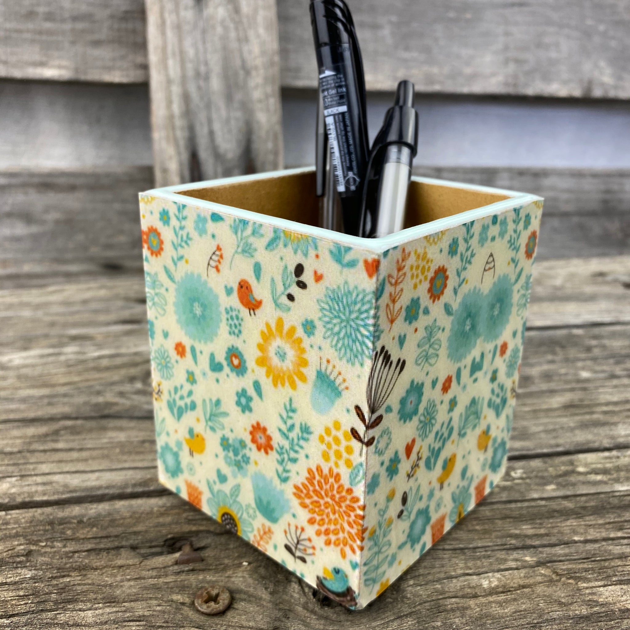 Fair Trade Ethical Pen Holder Flower Design