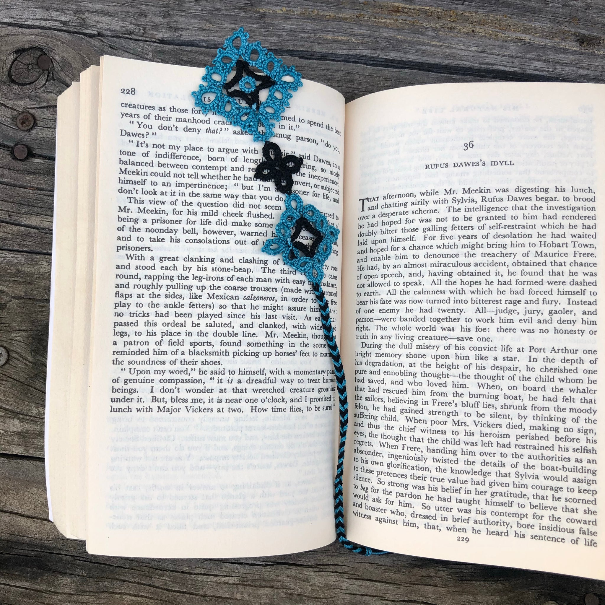 Fair Trade Tatted Bookmark Diamond Design