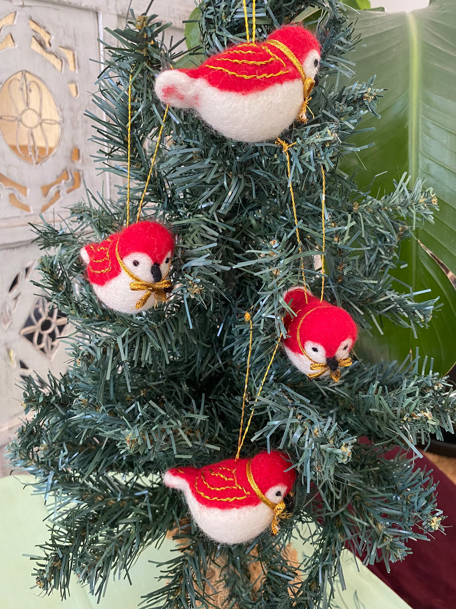 Dhukuti Handmade Felt Cardinal Bird Christmas Tree Decoration