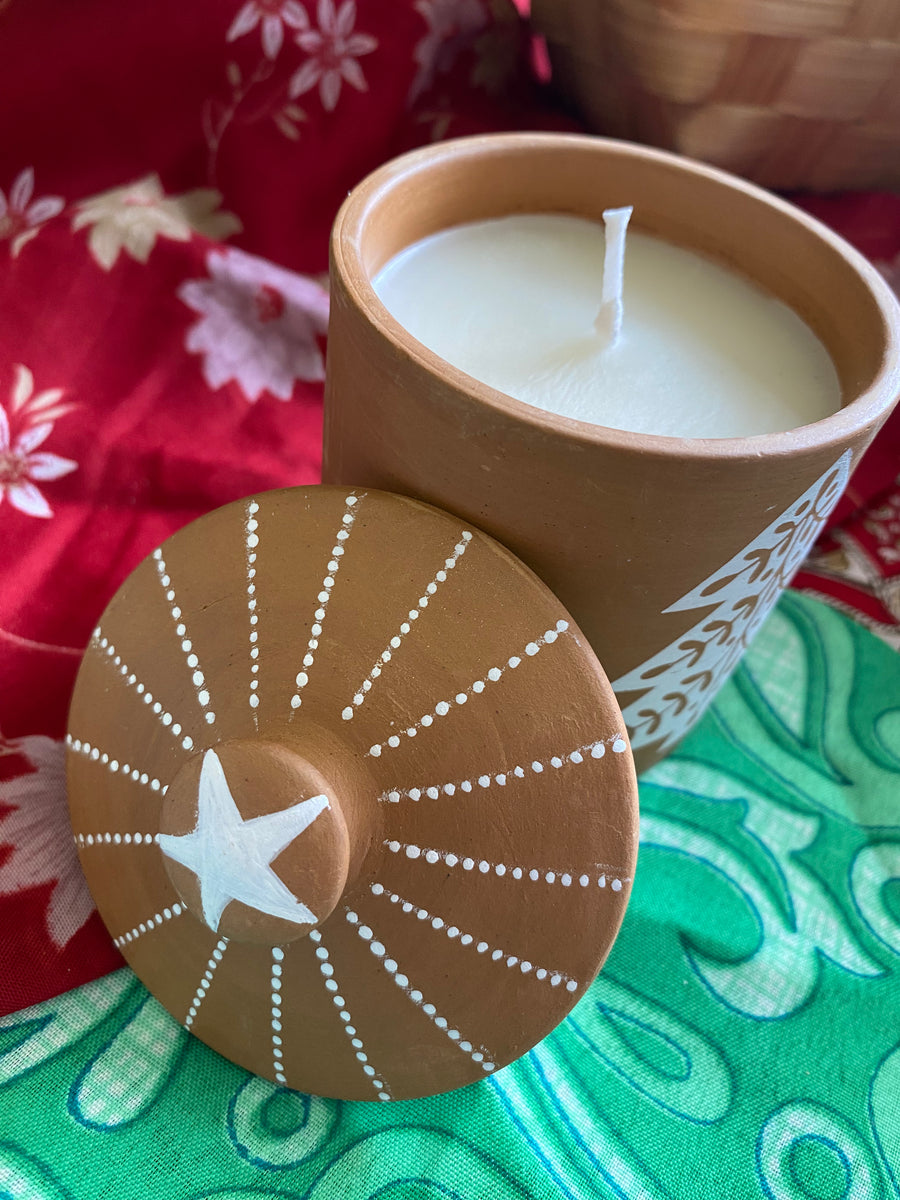Christmas Tree Terracotta Soy Candle – Fair Trade, Hand Painted Pot with Star Lid (Silence India)