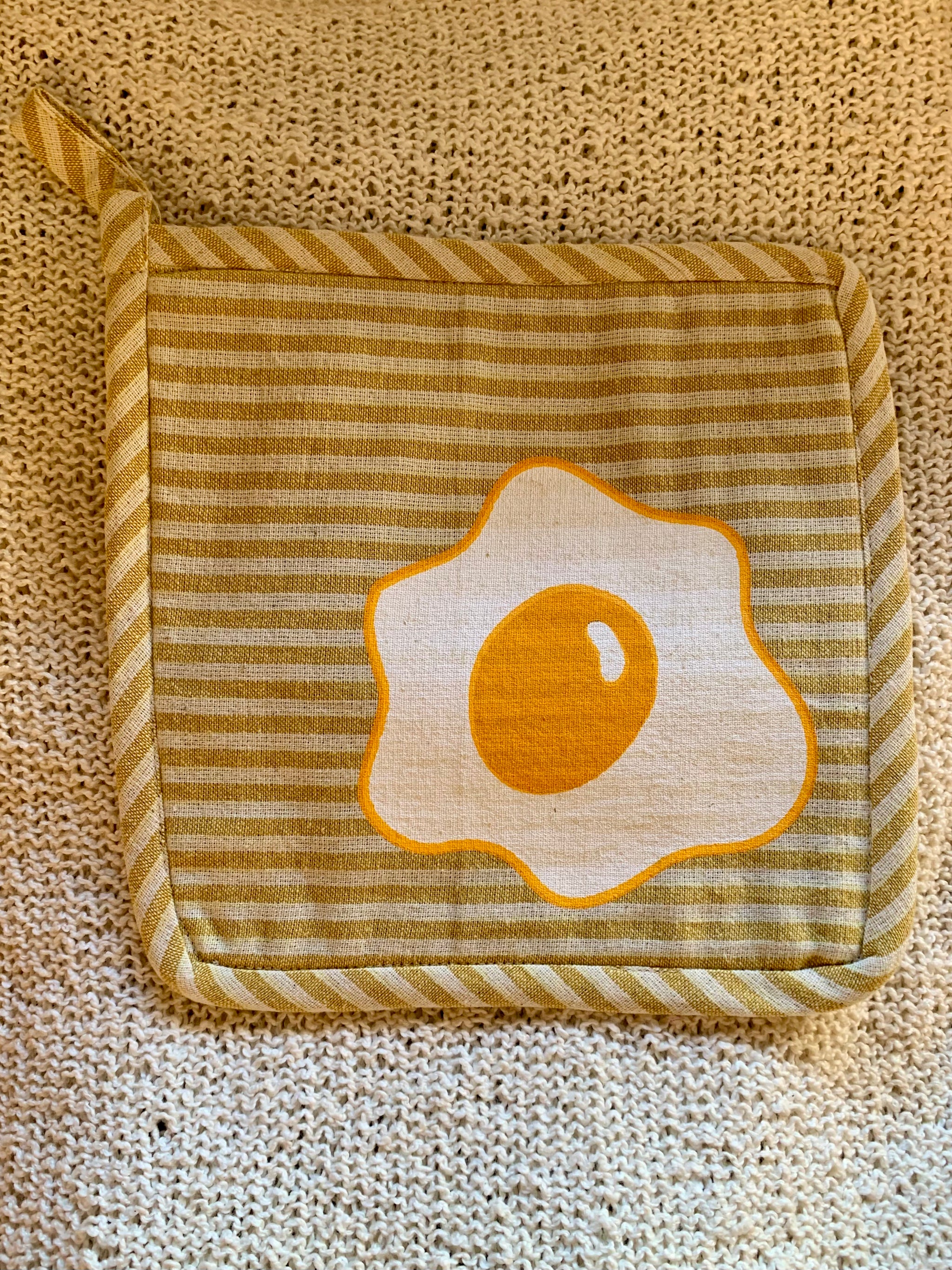 Fried Egg Pot Holder – Fair Trade Handwoven Cotton Oven Square (Nepal)