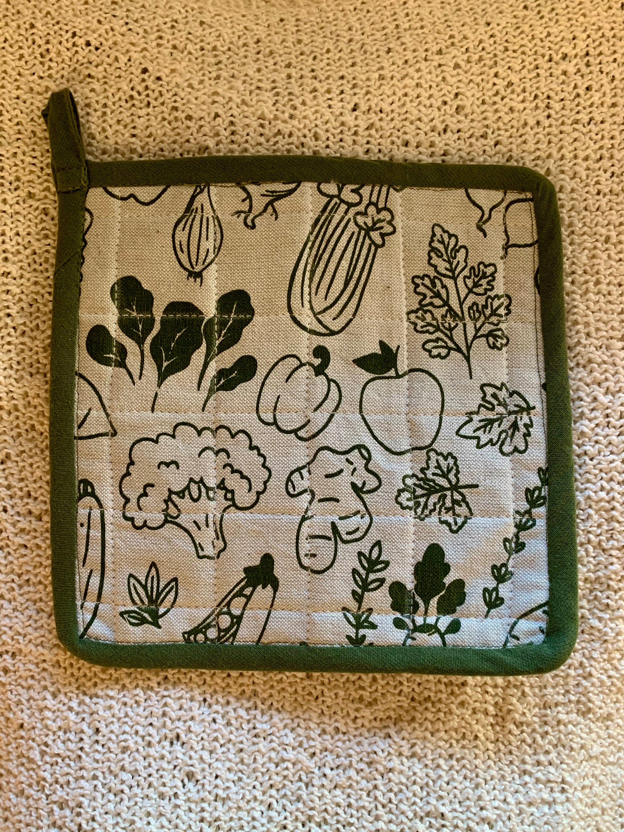 Green Vegetable Pot Holder – Fair Trade Handwoven Cotton Oven Square Mitt (Nepal)