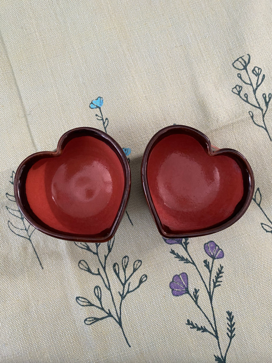 Two-Tone Ceramic Heart-Shaped Bowl – Handcrafted Fair Trade Stoneware (ACP Nepal)