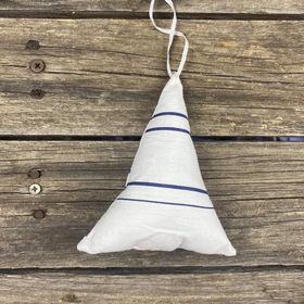 Fair Trade Remnant Fabric Triangle Tree Decorations - Whites